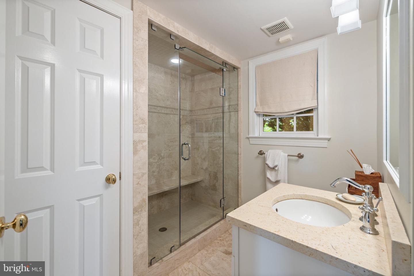 6452 OLD GOOSE CREEK RD, MIDDLEBURG, Virginia 20117, 3 Bedrooms Bedrooms, ,4 BathroomsBathrooms,Residential,For sale,6452 OLD GOOSE CREEK RD,VAFQ2016848 MLS # VAFQ2016848