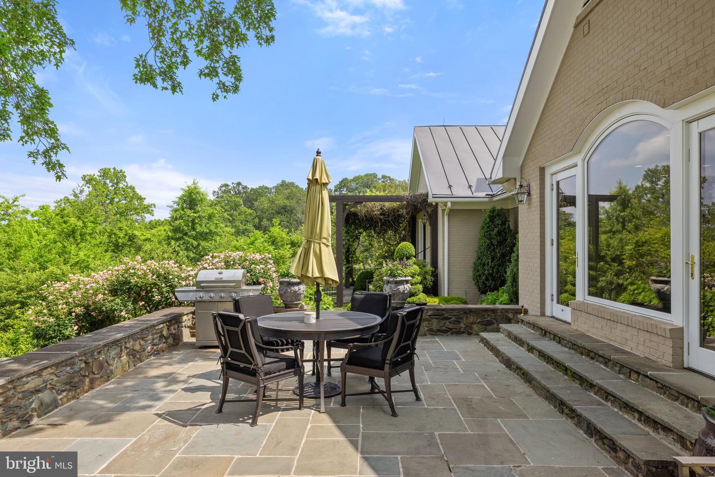 6452 OLD GOOSE CREEK RD, MIDDLEBURG, Virginia 20117, 3 Bedrooms Bedrooms, ,4 BathroomsBathrooms,Residential,For sale,6452 OLD GOOSE CREEK RD,VAFQ2016848 MLS # VAFQ2016848