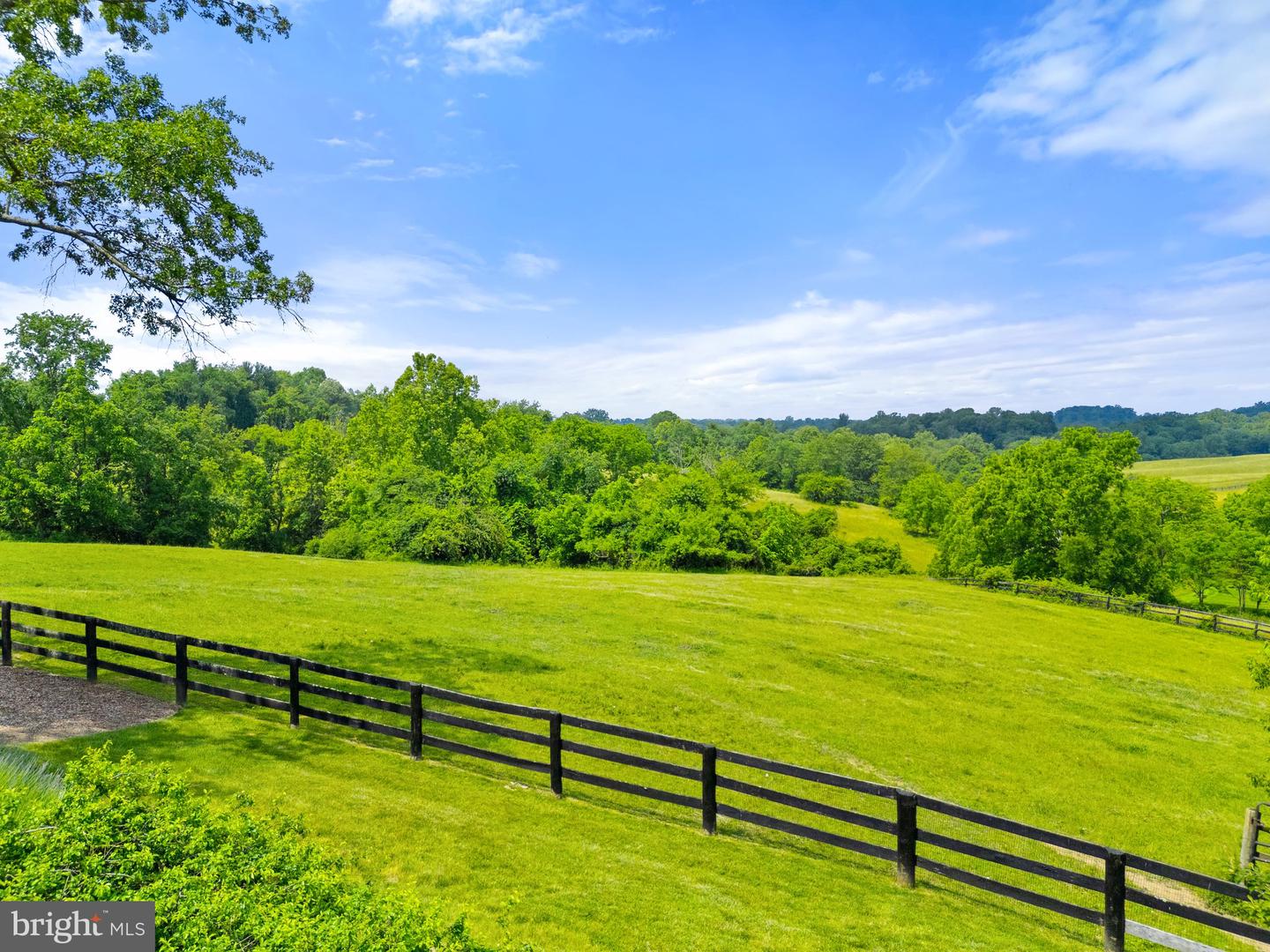 6452 OLD GOOSE CREEK RD, MIDDLEBURG, Virginia 20117, 3 Bedrooms Bedrooms, ,4 BathroomsBathrooms,Residential,For sale,6452 OLD GOOSE CREEK RD,VAFQ2016848 MLS # VAFQ2016848