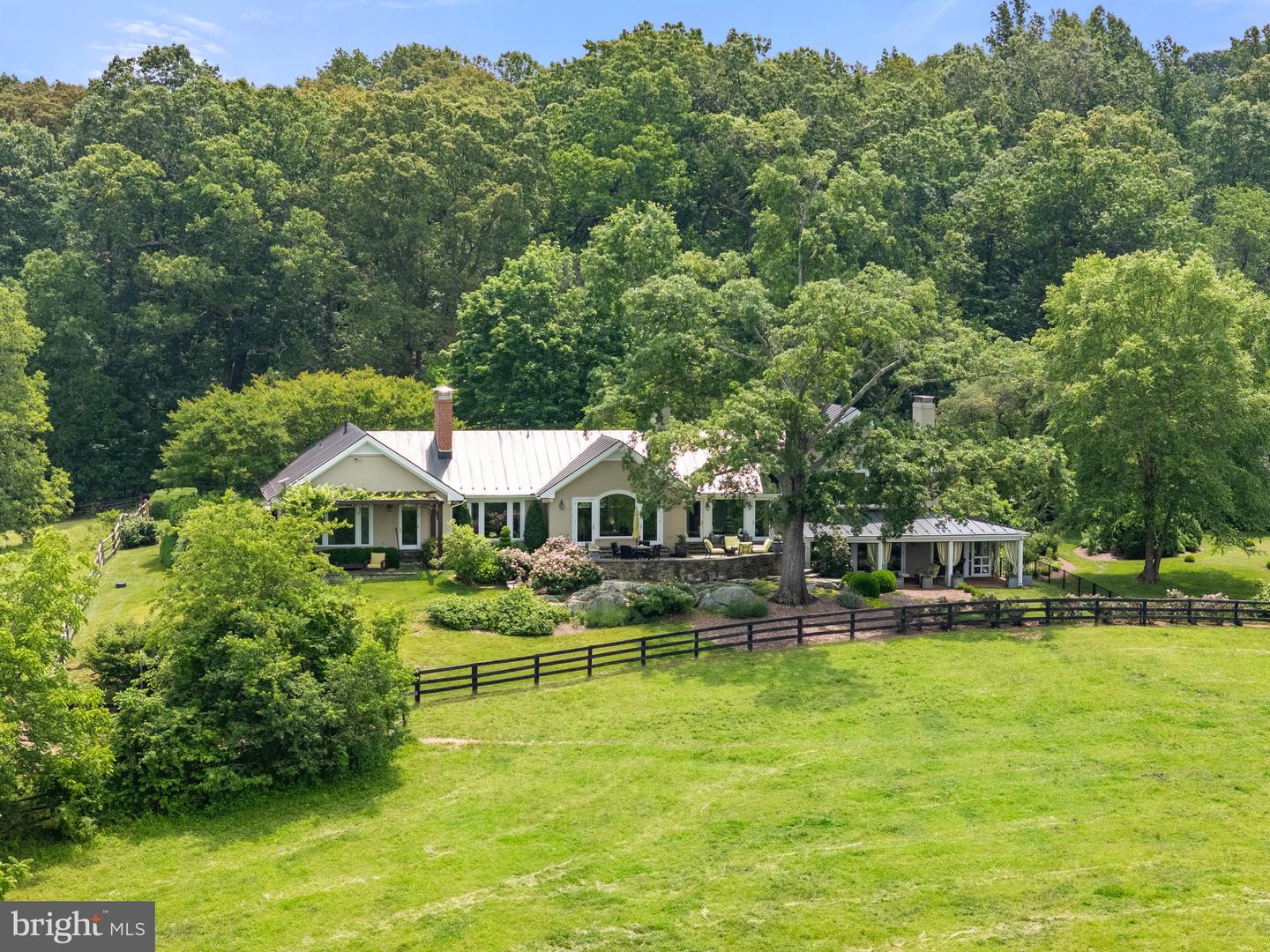 6452 OLD GOOSE CREEK RD, MIDDLEBURG, Virginia 20117, 3 Bedrooms Bedrooms, ,4 BathroomsBathrooms,Residential,For sale,6452 OLD GOOSE CREEK RD,VAFQ2016848 MLS # VAFQ2016848