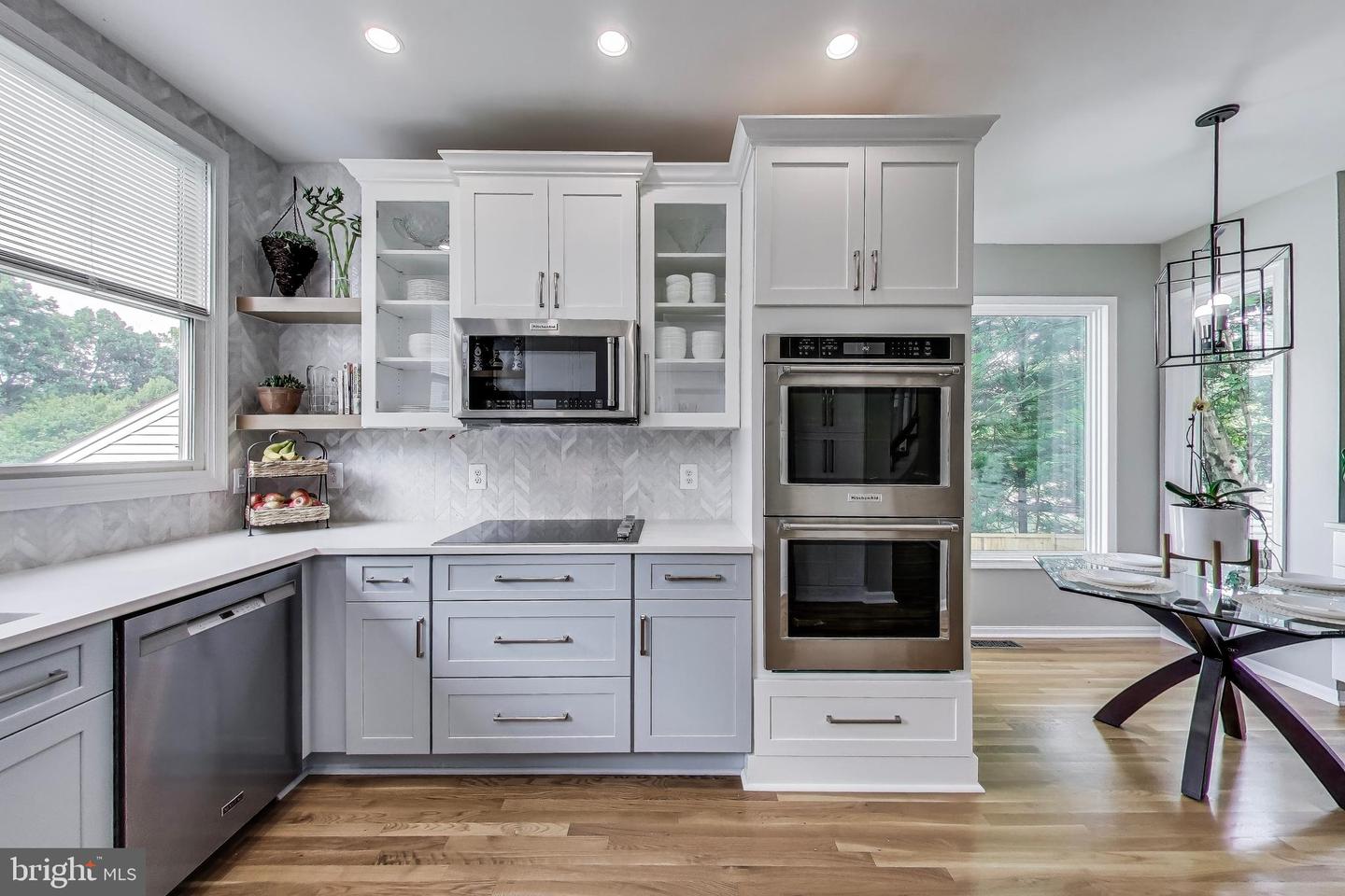 8603 LAUREN DR, SPRINGFIELD, Virginia 22153, 5 Bedrooms Bedrooms, ,4 BathroomsBathrooms,Residential,For sale,8603 LAUREN DR,VAFX2244252 MLS # VAFX2244252