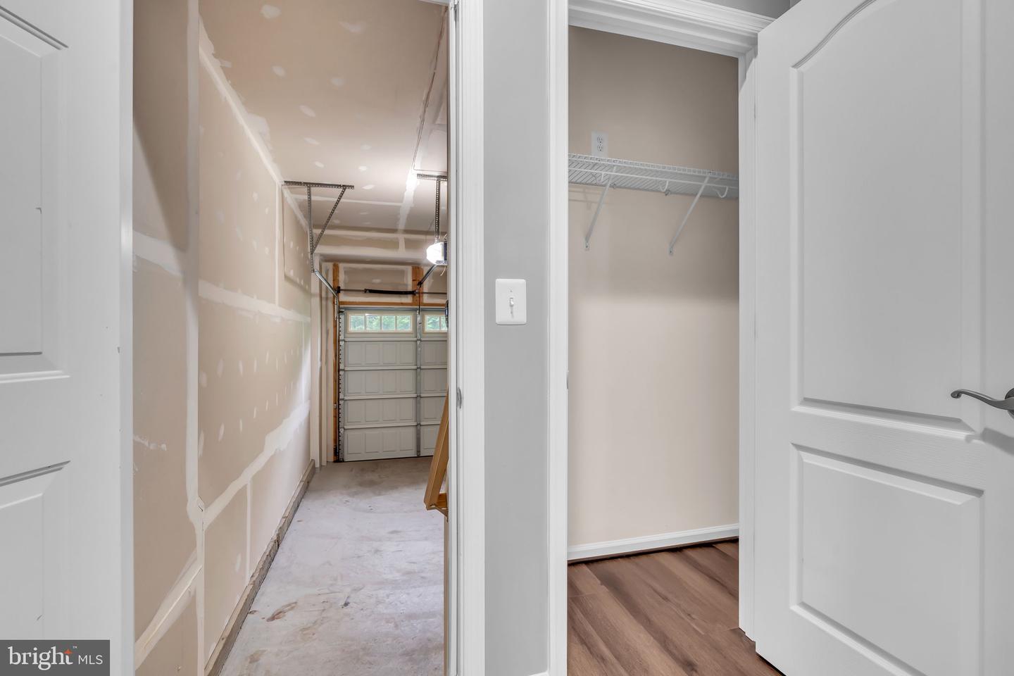 40578 SCULPIN CT, ALDIE, Virginia 20105, 7 Bedrooms Bedrooms, ,5 BathroomsBathrooms,Residential,For sale,40578 SCULPIN CT,VALO2098358 MLS # VALO2098358