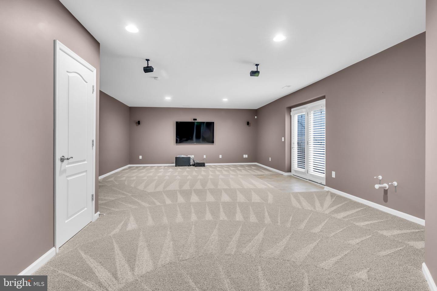 40578 SCULPIN CT, ALDIE, Virginia 20105, 7 Bedrooms Bedrooms, ,5 BathroomsBathrooms,Residential,For sale,40578 SCULPIN CT,VALO2098358 MLS # VALO2098358