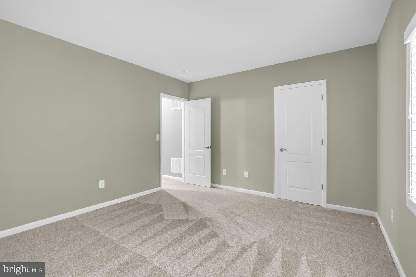 40578 SCULPIN CT, ALDIE, Virginia 20105, 7 Bedrooms Bedrooms, ,5 BathroomsBathrooms,Residential,For sale,40578 SCULPIN CT,VALO2098358 MLS # VALO2098358