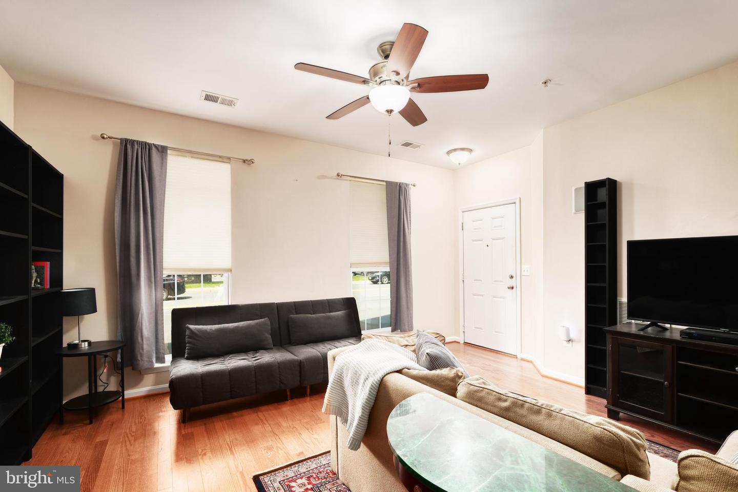 9583 CENTER ST, MANASSAS, Virginia 20110, 3 Bedrooms Bedrooms, ,2 BathroomsBathrooms,Residential,For sale,9583 CENTER ST,VAMN2008436 MLS # VAMN2008436