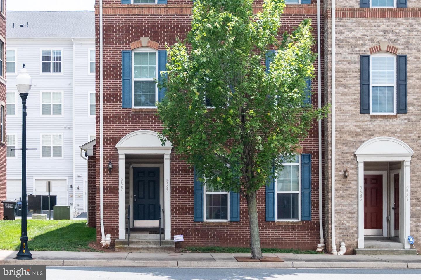 9583 CENTER ST, MANASSAS, Virginia 20110, 3 Bedrooms Bedrooms, ,2 BathroomsBathrooms,Residential,For sale,9583 CENTER ST,VAMN2008436 MLS # VAMN2008436