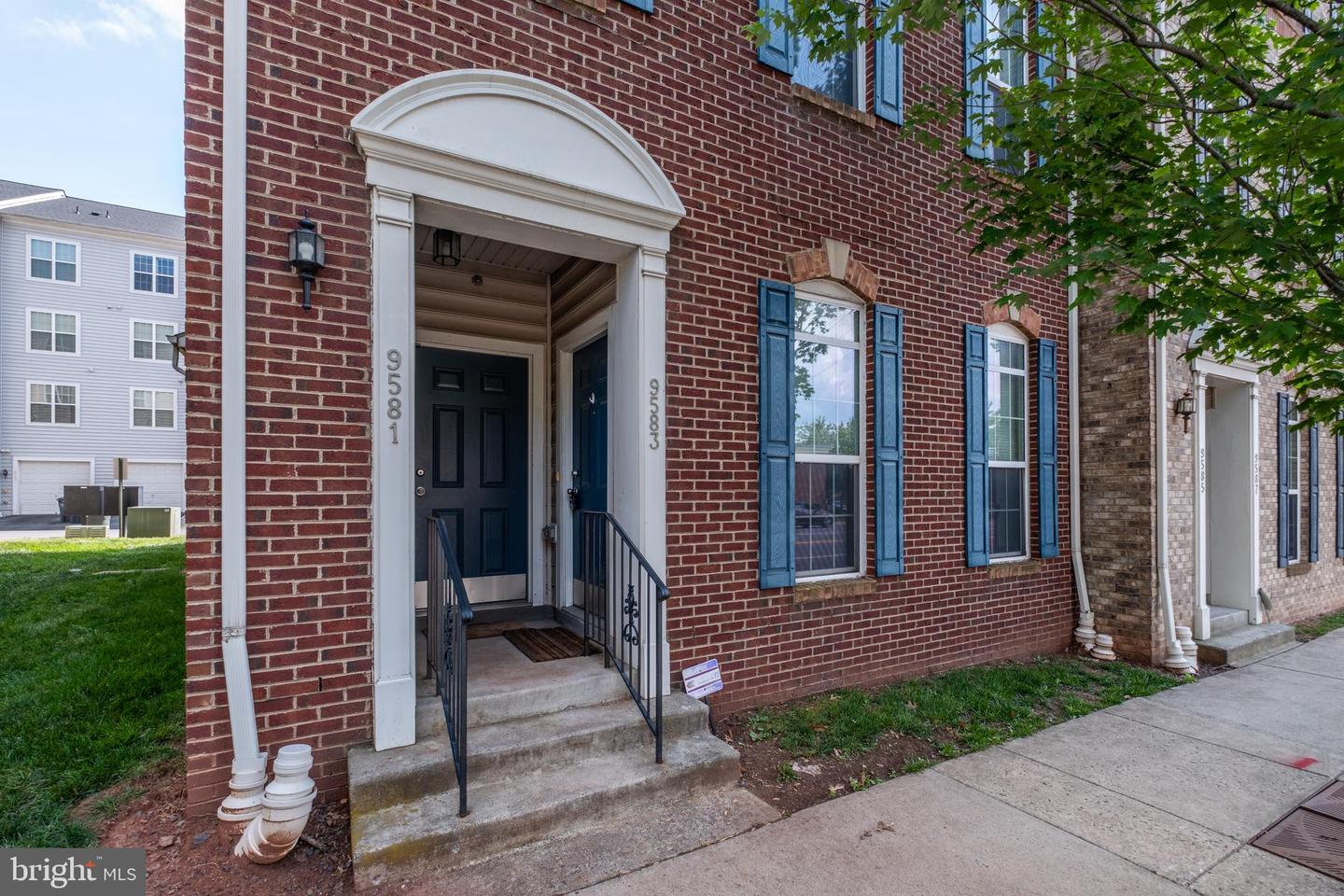 9583 CENTER ST, MANASSAS, Virginia 20110, 3 Bedrooms Bedrooms, ,2 BathroomsBathrooms,Residential,For sale,9583 CENTER ST,VAMN2008436 MLS # VAMN2008436