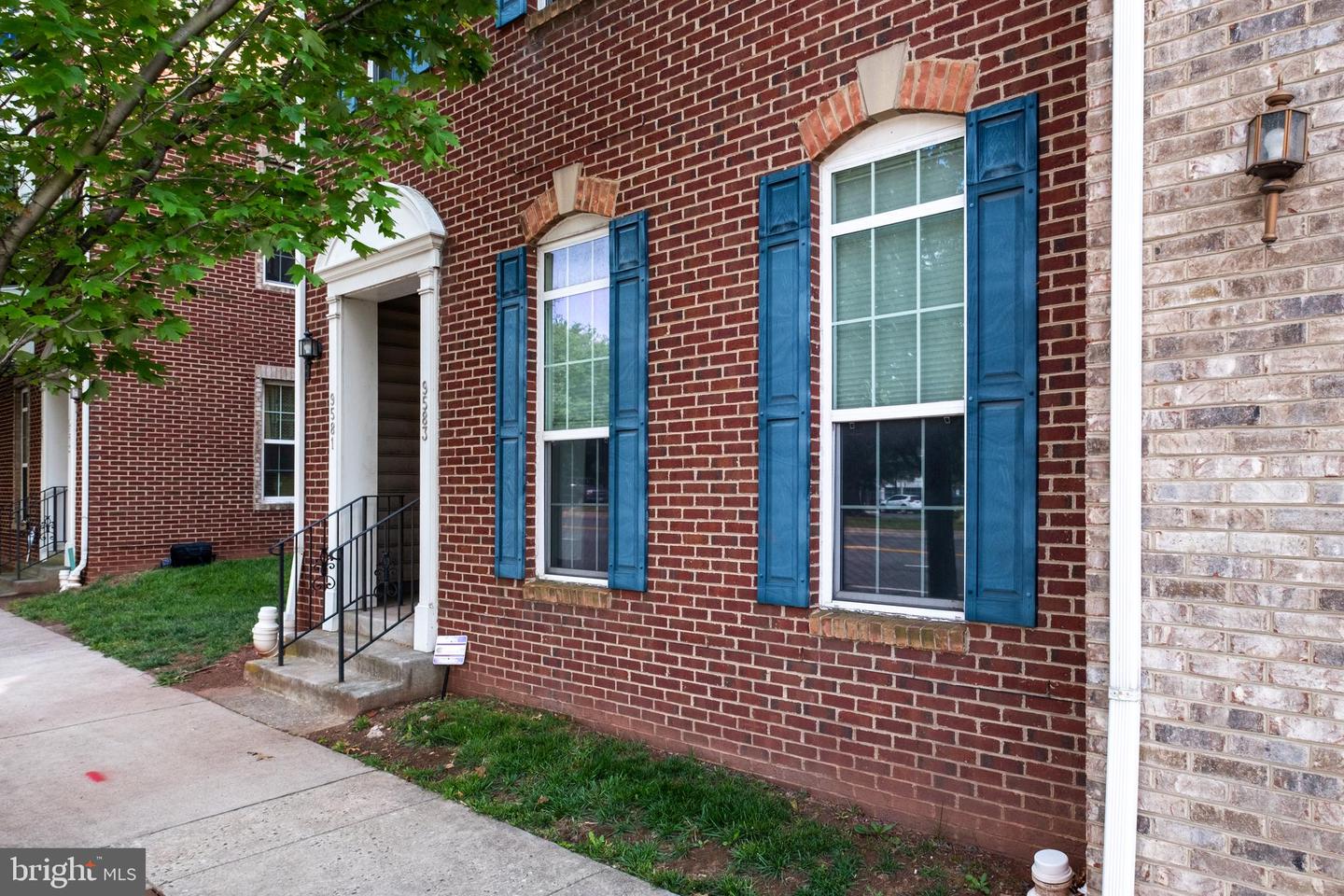 9583 CENTER ST, MANASSAS, Virginia 20110, 3 Bedrooms Bedrooms, ,2 BathroomsBathrooms,Residential,For sale,9583 CENTER ST,VAMN2008436 MLS # VAMN2008436