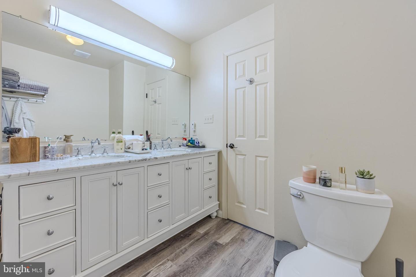 6150 CASTLETOWN WAY, ALEXANDRIA, Virginia 22310, 3 Bedrooms Bedrooms, ,3 BathroomsBathrooms,Residential,For sale,6150 CASTLETOWN WAY,VAFX2244742 MLS # VAFX2244742