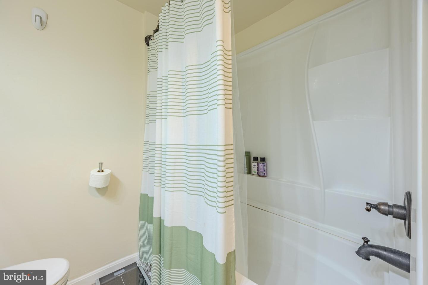 6150 CASTLETOWN WAY, ALEXANDRIA, Virginia 22310, 3 Bedrooms Bedrooms, ,3 BathroomsBathrooms,Residential,For sale,6150 CASTLETOWN WAY,VAFX2244742 MLS # VAFX2244742