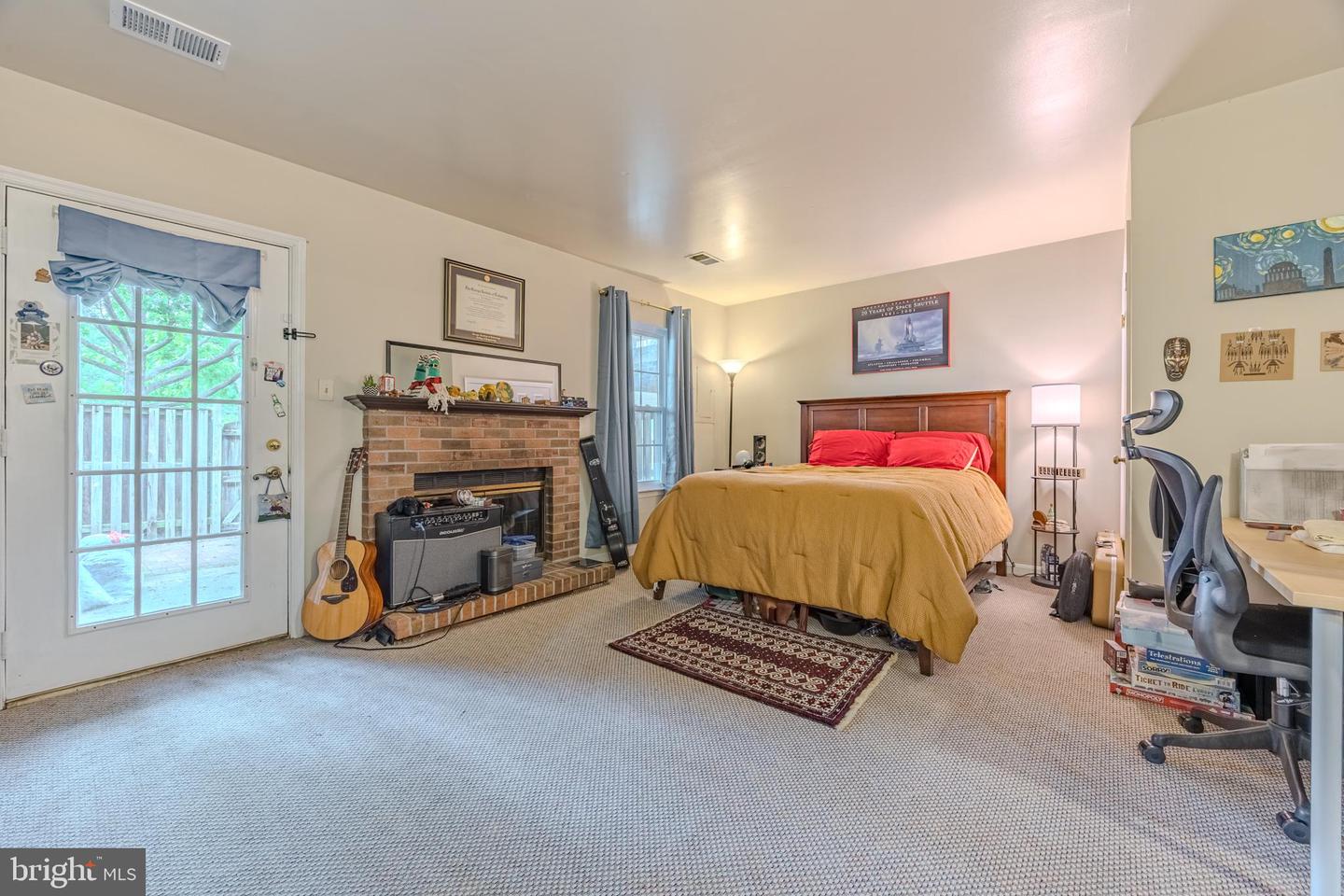 6150 CASTLETOWN WAY, ALEXANDRIA, Virginia 22310, 3 Bedrooms Bedrooms, ,3 BathroomsBathrooms,Residential,For sale,6150 CASTLETOWN WAY,VAFX2244742 MLS # VAFX2244742