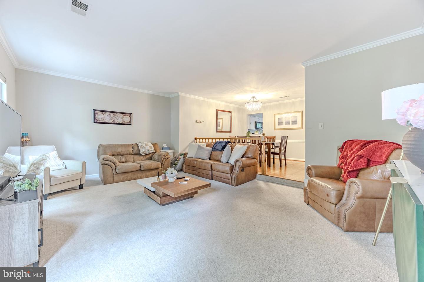 6150 CASTLETOWN WAY, ALEXANDRIA, Virginia 22310, 3 Bedrooms Bedrooms, ,3 BathroomsBathrooms,Residential,For sale,6150 CASTLETOWN WAY,VAFX2244742 MLS # VAFX2244742