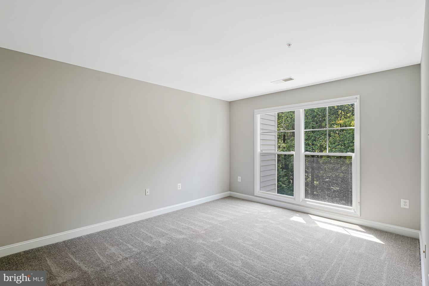 2903 SAINTSBURY PLAZA ##302, FAIRFAX, Virginia 22031, 3 Bedrooms Bedrooms, ,2 BathroomsBathrooms,Residential,For sale,2903 SAINTSBURY PLAZA ##302,VAFX2244750 MLS # VAFX2244750