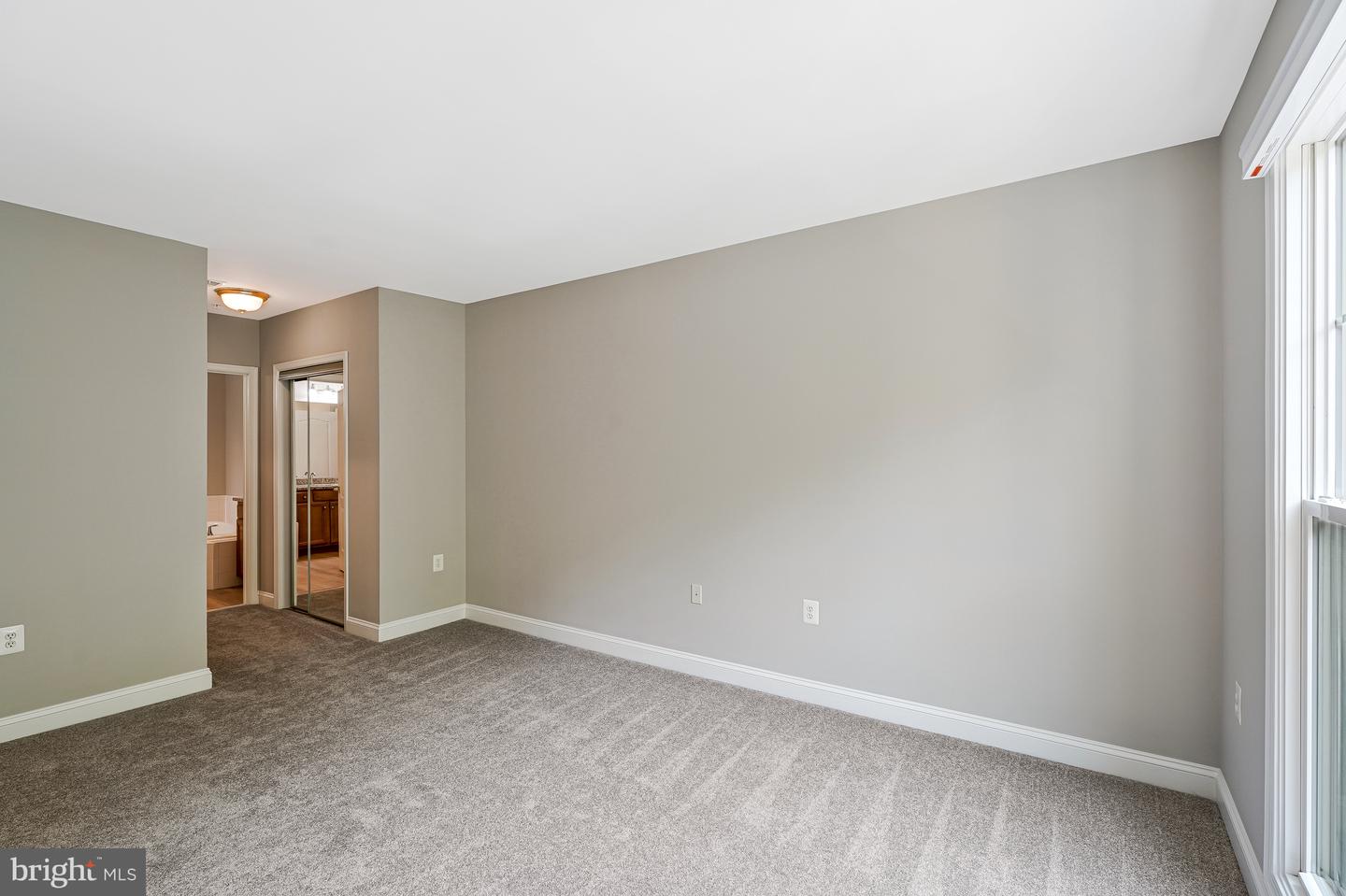 2903 SAINTSBURY PLAZA ##302, FAIRFAX, Virginia 22031, 3 Bedrooms Bedrooms, ,2 BathroomsBathrooms,Residential,For sale,2903 SAINTSBURY PLAZA ##302,VAFX2244750 MLS # VAFX2244750