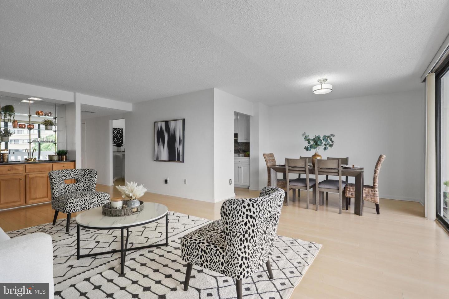 6101 EDSALL RD #611, ALEXANDRIA, Virginia 22304, 2 Bedrooms Bedrooms, ,2 BathroomsBathrooms,Residential,For sale,6101 EDSALL RD #611,VAAX2046054 MLS # VAAX2046054