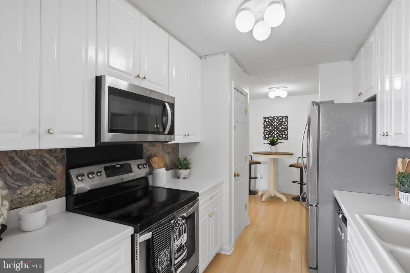 6101 EDSALL RD #611, ALEXANDRIA, Virginia 22304, 2 Bedrooms Bedrooms, ,2 BathroomsBathrooms,Residential,For sale,6101 EDSALL RD #611,VAAX2046054 MLS # VAAX2046054