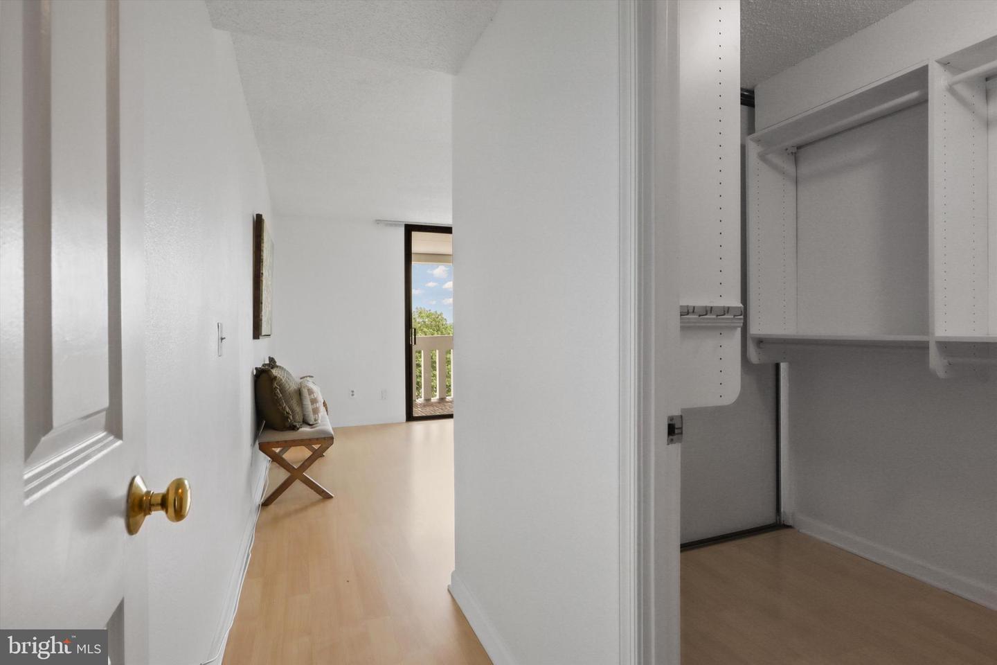 6101 EDSALL RD #611, ALEXANDRIA, Virginia 22304, 2 Bedrooms Bedrooms, ,2 BathroomsBathrooms,Residential,For sale,6101 EDSALL RD #611,VAAX2046054 MLS # VAAX2046054