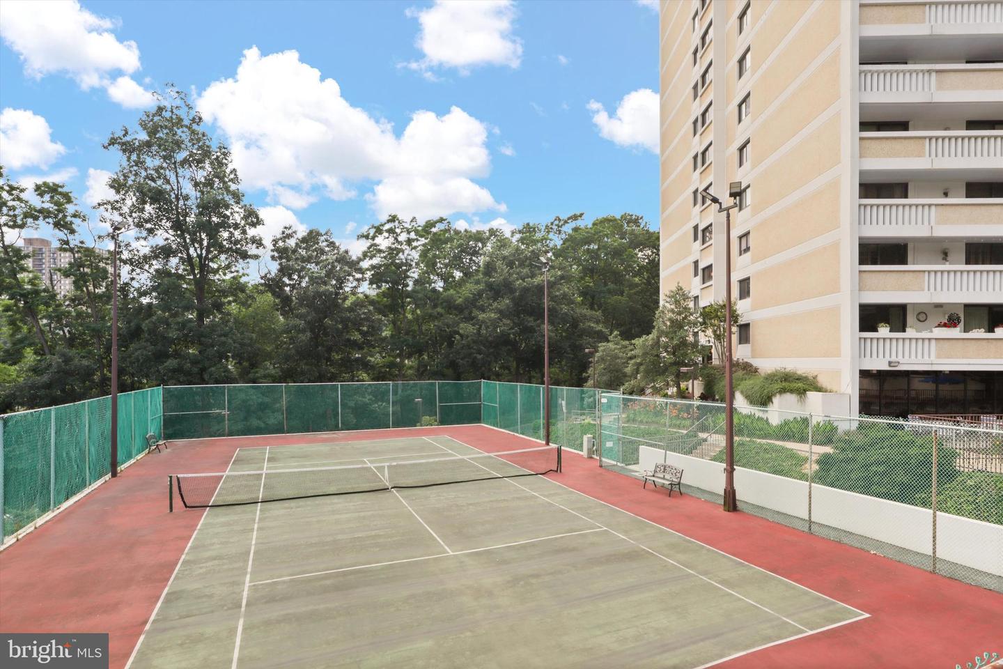 6101 EDSALL RD #611, ALEXANDRIA, Virginia 22304, 2 Bedrooms Bedrooms, ,2 BathroomsBathrooms,Residential,For sale,6101 EDSALL RD #611,VAAX2046054 MLS # VAAX2046054