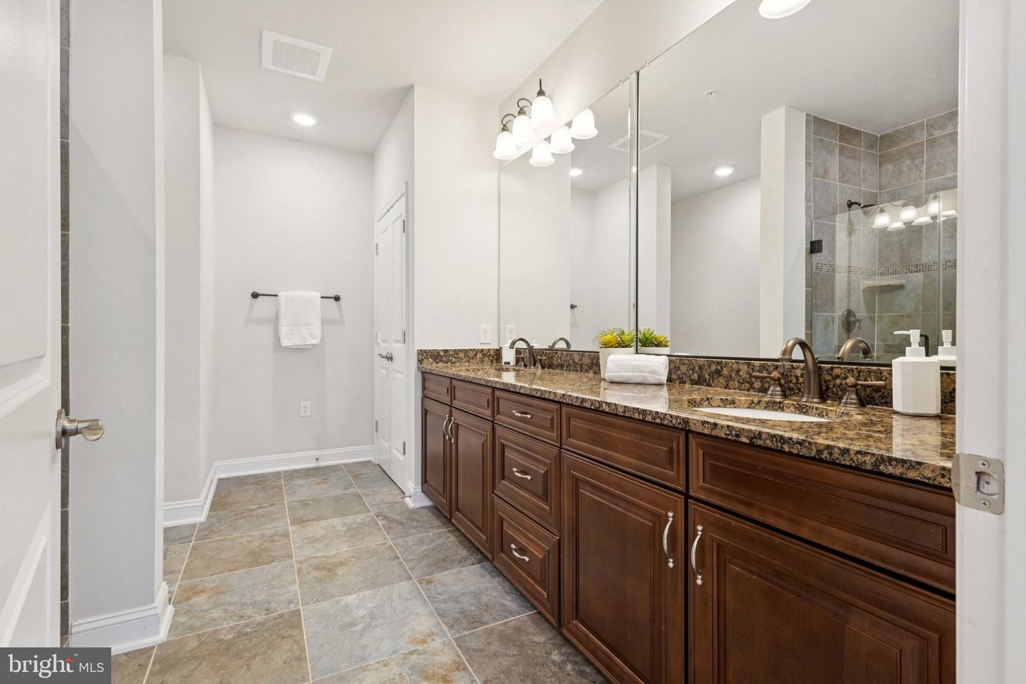 2907 BLEEKER ST #3-404, FAIRFAX, Virginia 22031, 2 Bedrooms Bedrooms, ,2 BathroomsBathrooms,Residential,For sale,2907 BLEEKER ST #3-404,VAFX2245084 MLS # VAFX2245084