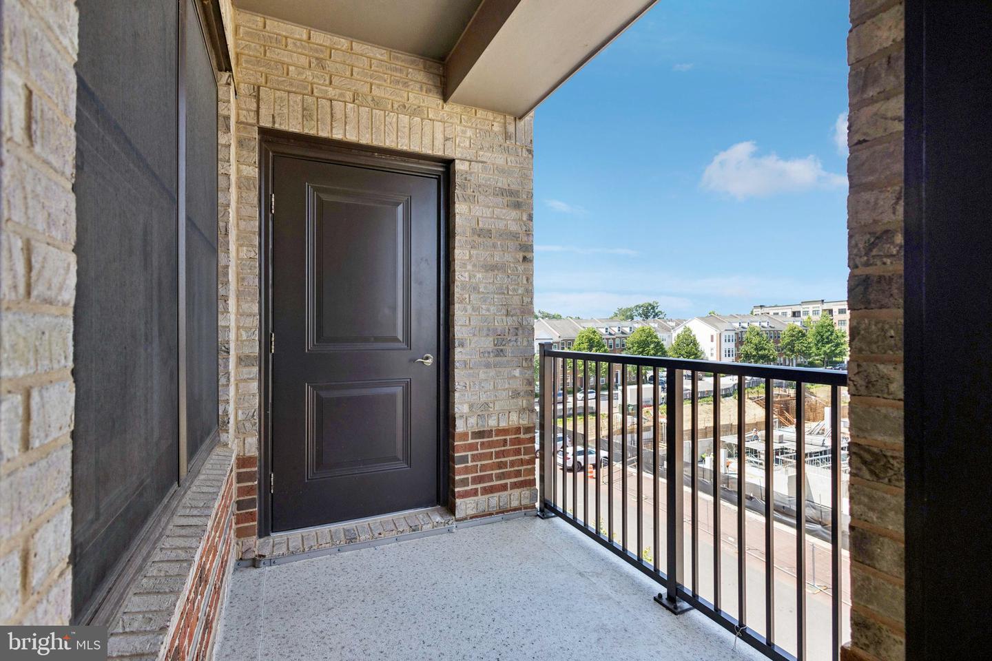 2907 BLEEKER ST #3-404, FAIRFAX, Virginia 22031, 2 Bedrooms Bedrooms, ,2 BathroomsBathrooms,Residential,For sale,2907 BLEEKER ST #3-404,VAFX2245084 MLS # VAFX2245084