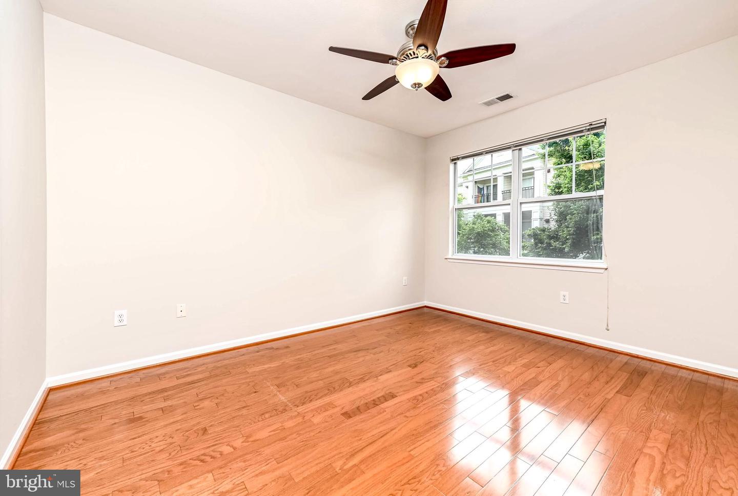 12909 CENTRE PARK CIR #306, HERNDON, Virginia 20171, 1 Bedroom Bedrooms, ,1 BathroomBathrooms,Residential,For sale,12909 CENTRE PARK CIR #306,VAFX2245160 MLS # VAFX2245160
