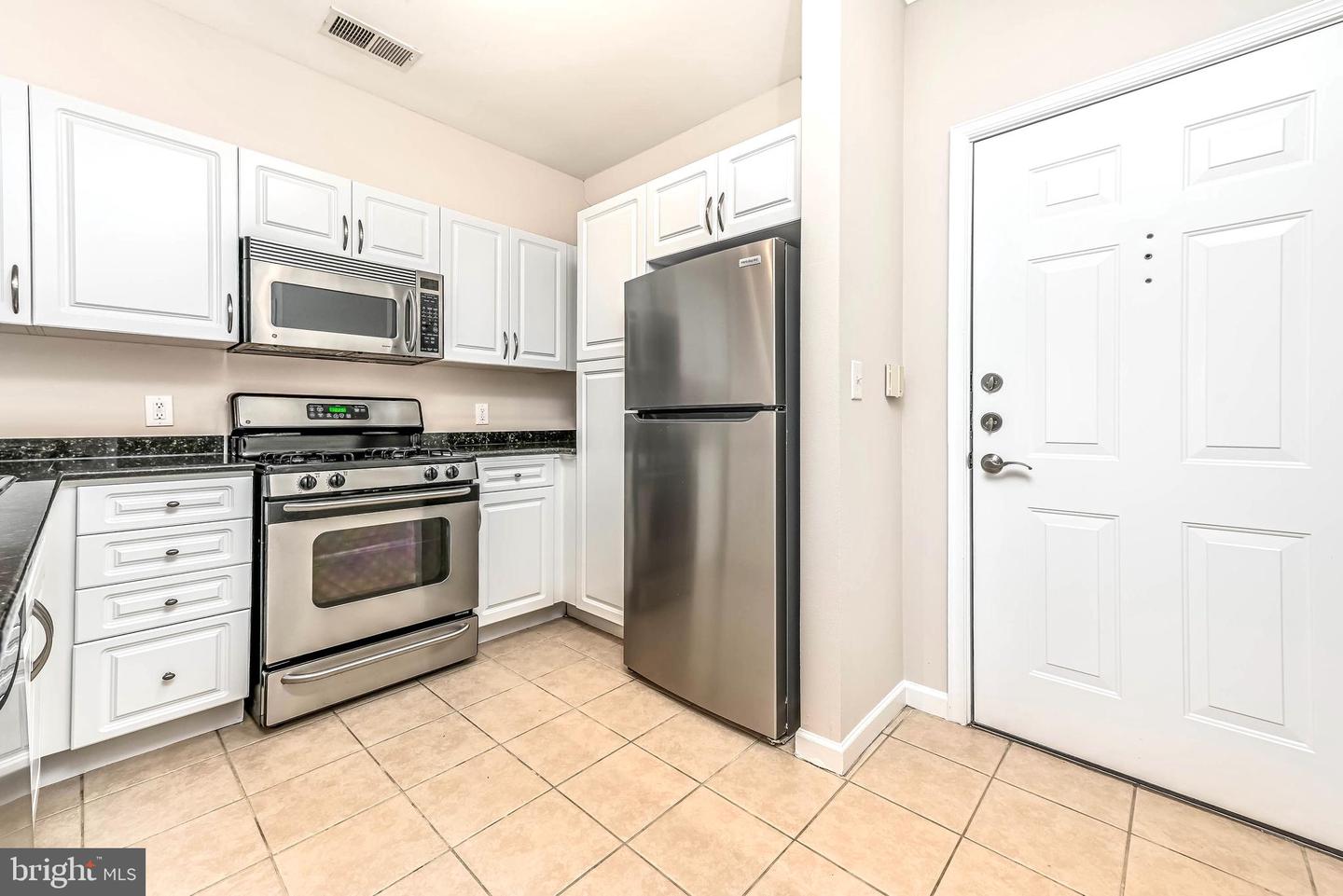 12909 CENTRE PARK CIR #306, HERNDON, Virginia 20171, 1 Bedroom Bedrooms, ,1 BathroomBathrooms,Residential,For sale,12909 CENTRE PARK CIR #306,VAFX2245160 MLS # VAFX2245160