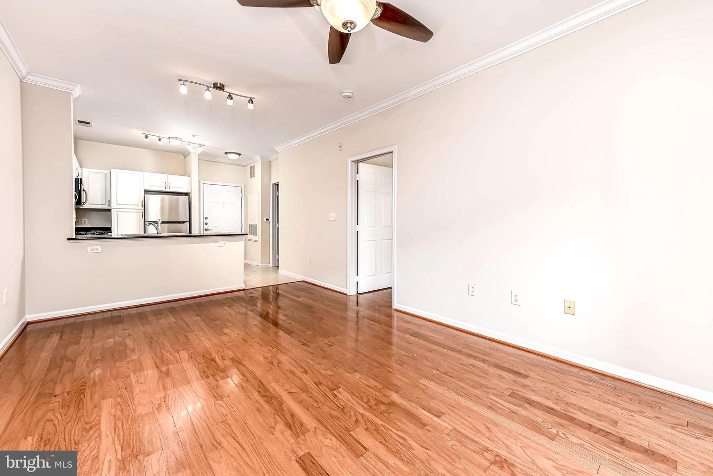 12909 CENTRE PARK CIR #306, HERNDON, Virginia 20171, 1 Bedroom Bedrooms, ,1 BathroomBathrooms,Residential,For sale,12909 CENTRE PARK CIR #306,VAFX2245160 MLS # VAFX2245160