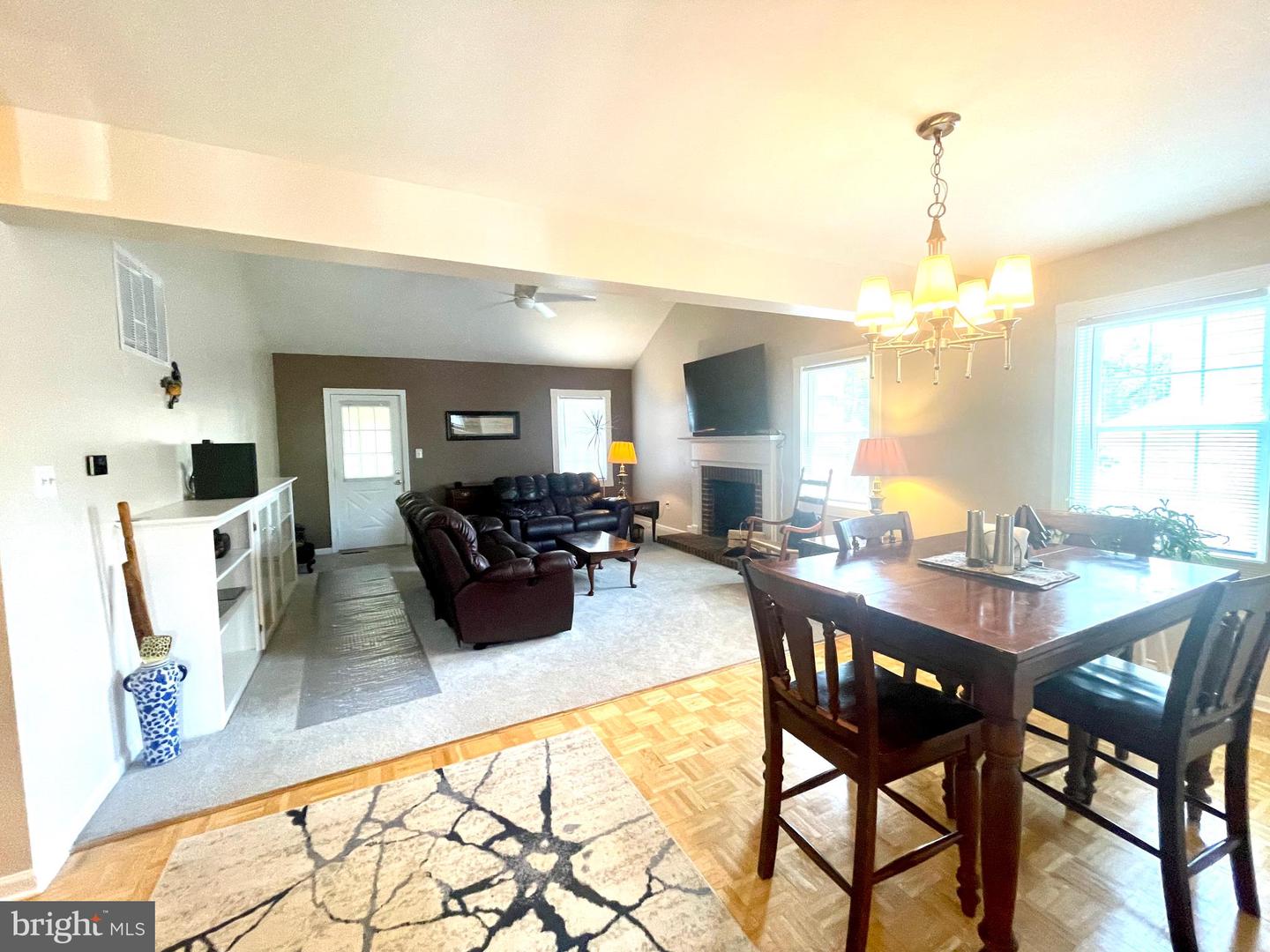 264 FAIRFIELD DR, WARRENTON, Virginia 20186, 2 Bedrooms Bedrooms, ,3 BathroomsBathrooms,Residential,For sale,264 FAIRFIELD DR,VAFQ2016938 MLS # VAFQ2016938