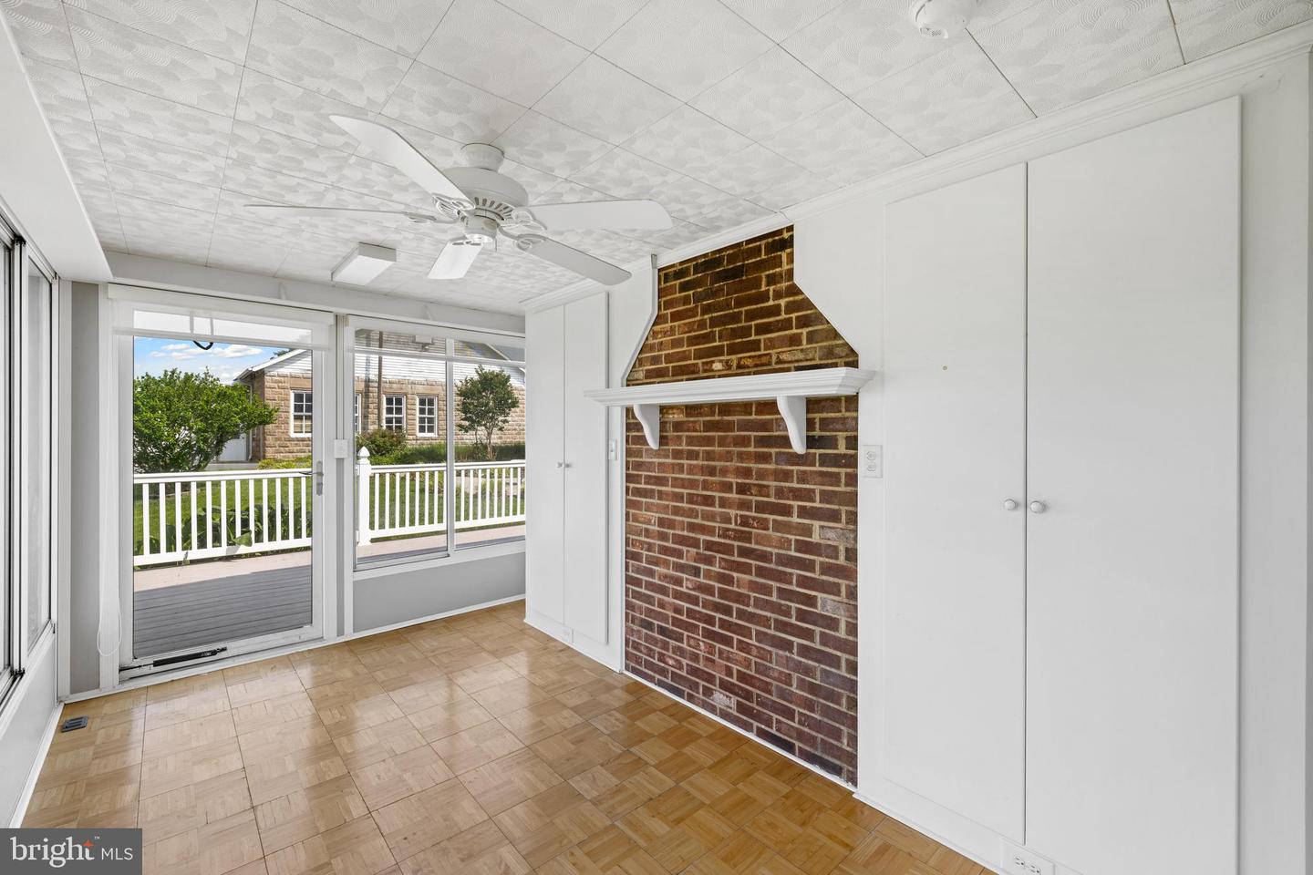 887 NATURAL CHIMNEYS RD, MOUNT SOLON, Virginia 22843, 4 Bedrooms Bedrooms, ,3 BathroomsBathrooms,Residential,For sale,887 NATURAL CHIMNEYS RD,VAAG2000602 MLS # VAAG2000602