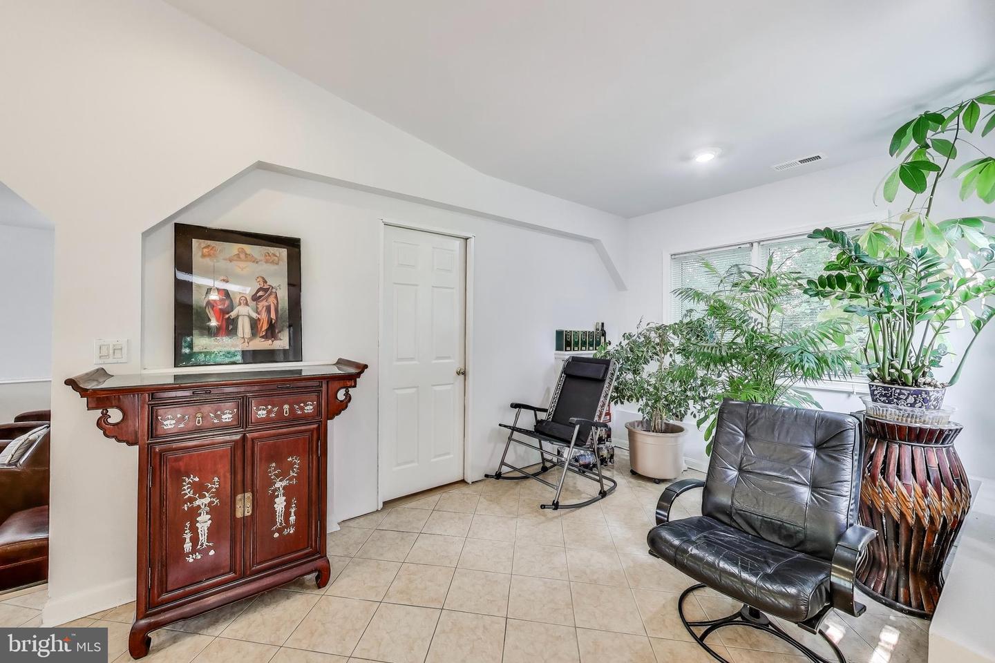 3603 JOHN CT, ANNANDALE, Virginia 22003, 5 Bedrooms Bedrooms, ,3 BathroomsBathrooms,Residential,For sale,3603 JOHN CT,VAFX2245358 MLS # VAFX2245358