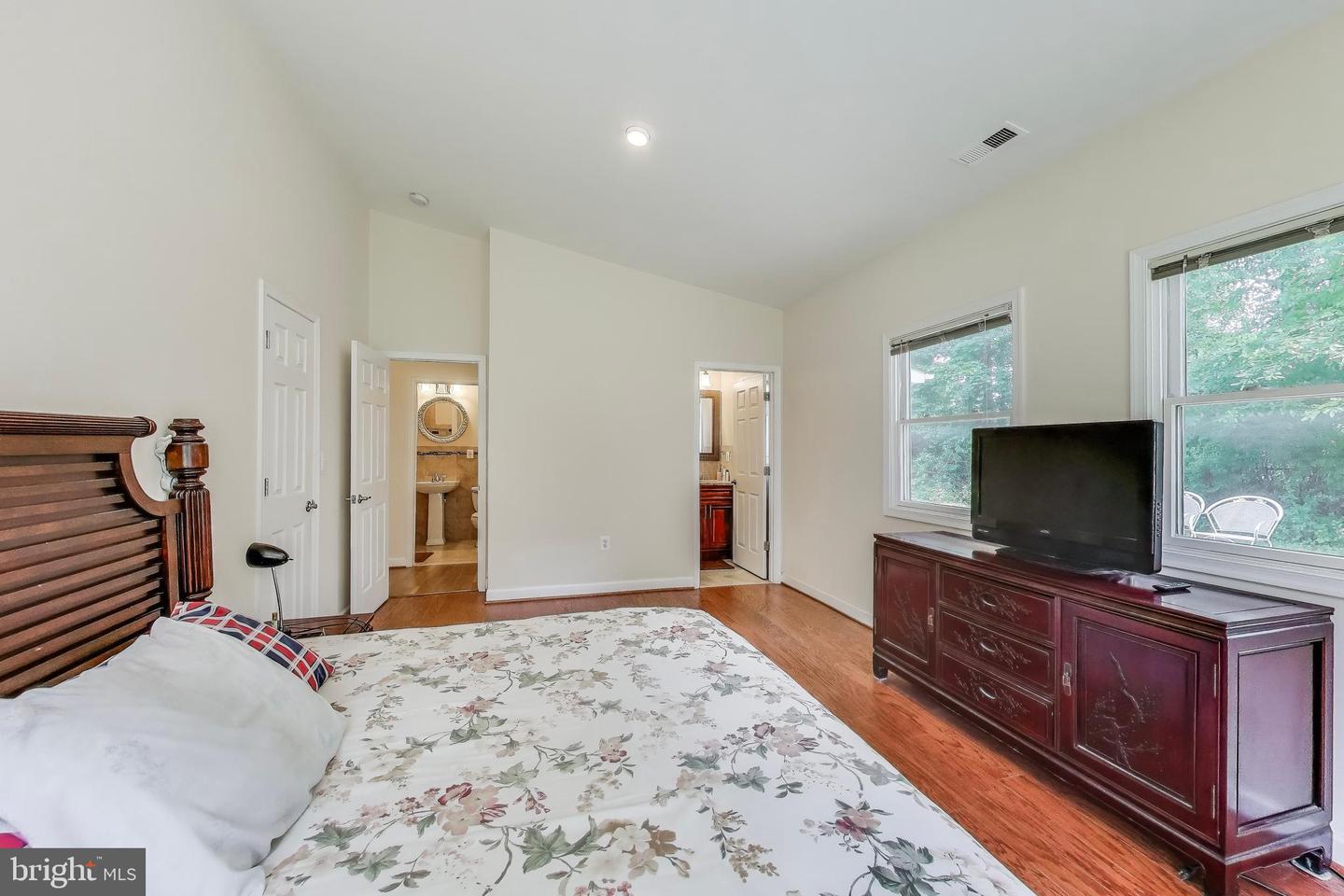 3603 JOHN CT, ANNANDALE, Virginia 22003, 5 Bedrooms Bedrooms, ,3 BathroomsBathrooms,Residential,For sale,3603 JOHN CT,VAFX2245358 MLS # VAFX2245358