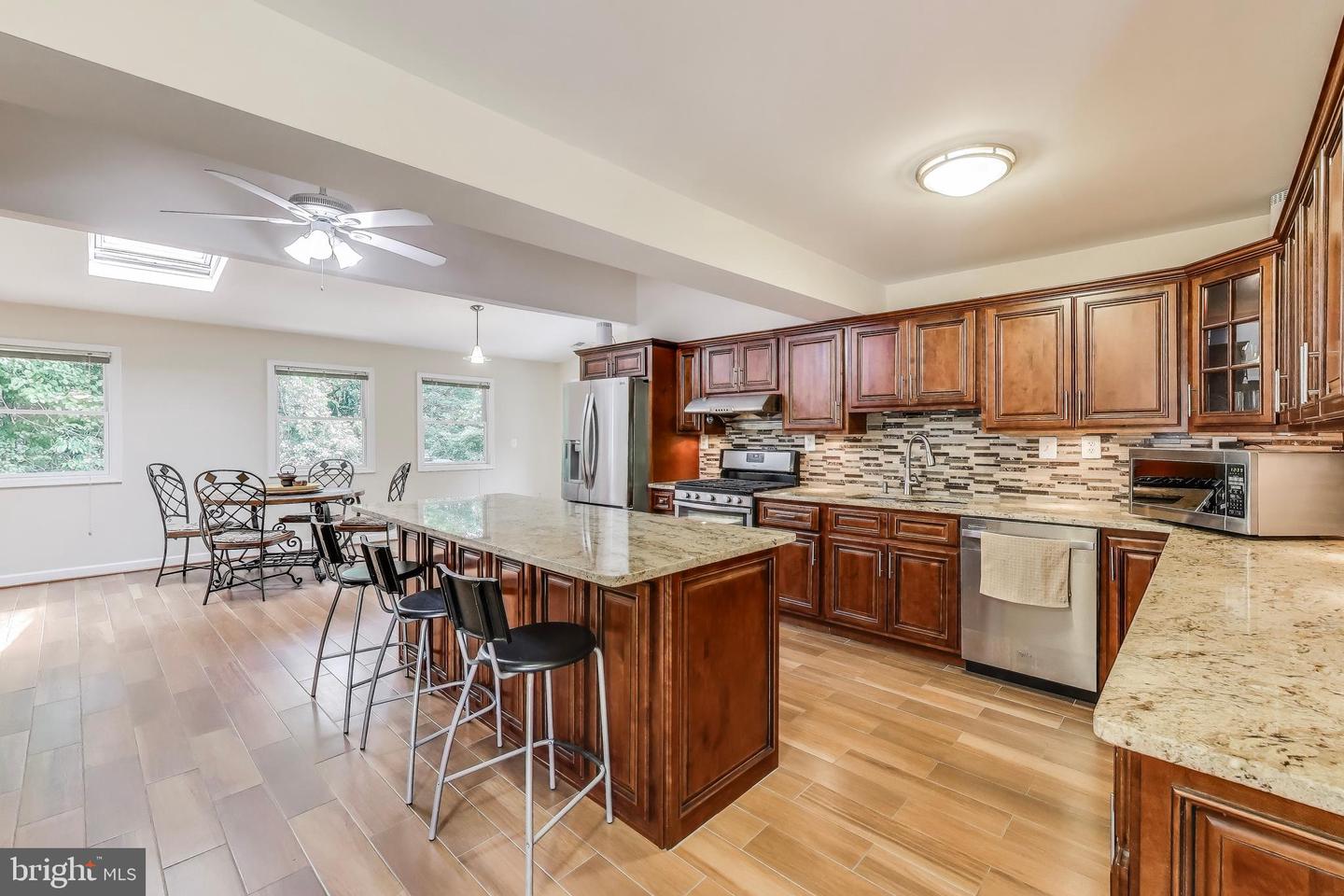 3603 JOHN CT, ANNANDALE, Virginia 22003, 5 Bedrooms Bedrooms, ,3 BathroomsBathrooms,Residential,For sale,3603 JOHN CT,VAFX2245358 MLS # VAFX2245358