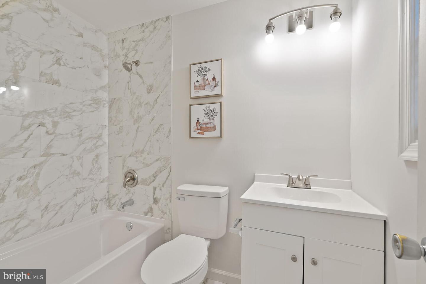 4149 ELIZABETH LN, ANNANDALE, Virginia 22003, 5 Bedrooms Bedrooms, ,2 BathroomsBathrooms,Residential,For sale,4149 ELIZABETH LN,VAFX2245366 MLS # VAFX2245366