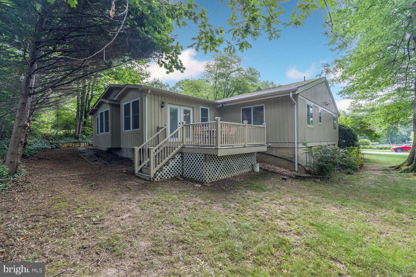 4149 ELIZABETH LN, ANNANDALE, Virginia 22003, 5 Bedrooms Bedrooms, ,2 BathroomsBathrooms,Residential,For sale,4149 ELIZABETH LN,VAFX2245366 MLS # VAFX2245366