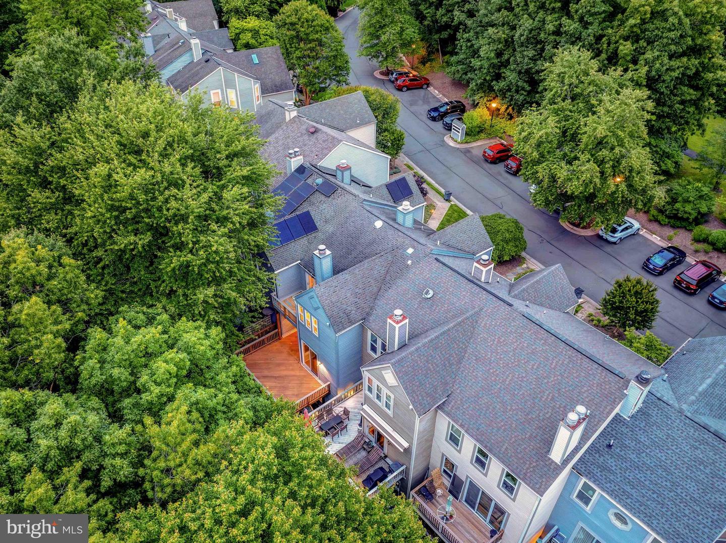 2066 LAKE AUDUBON CT, RESTON, Virginia 20191, 4 Bedrooms Bedrooms, ,3 BathroomsBathrooms,Residential,For sale,2066 LAKE AUDUBON CT,VAFX2245374 MLS # VAFX2245374