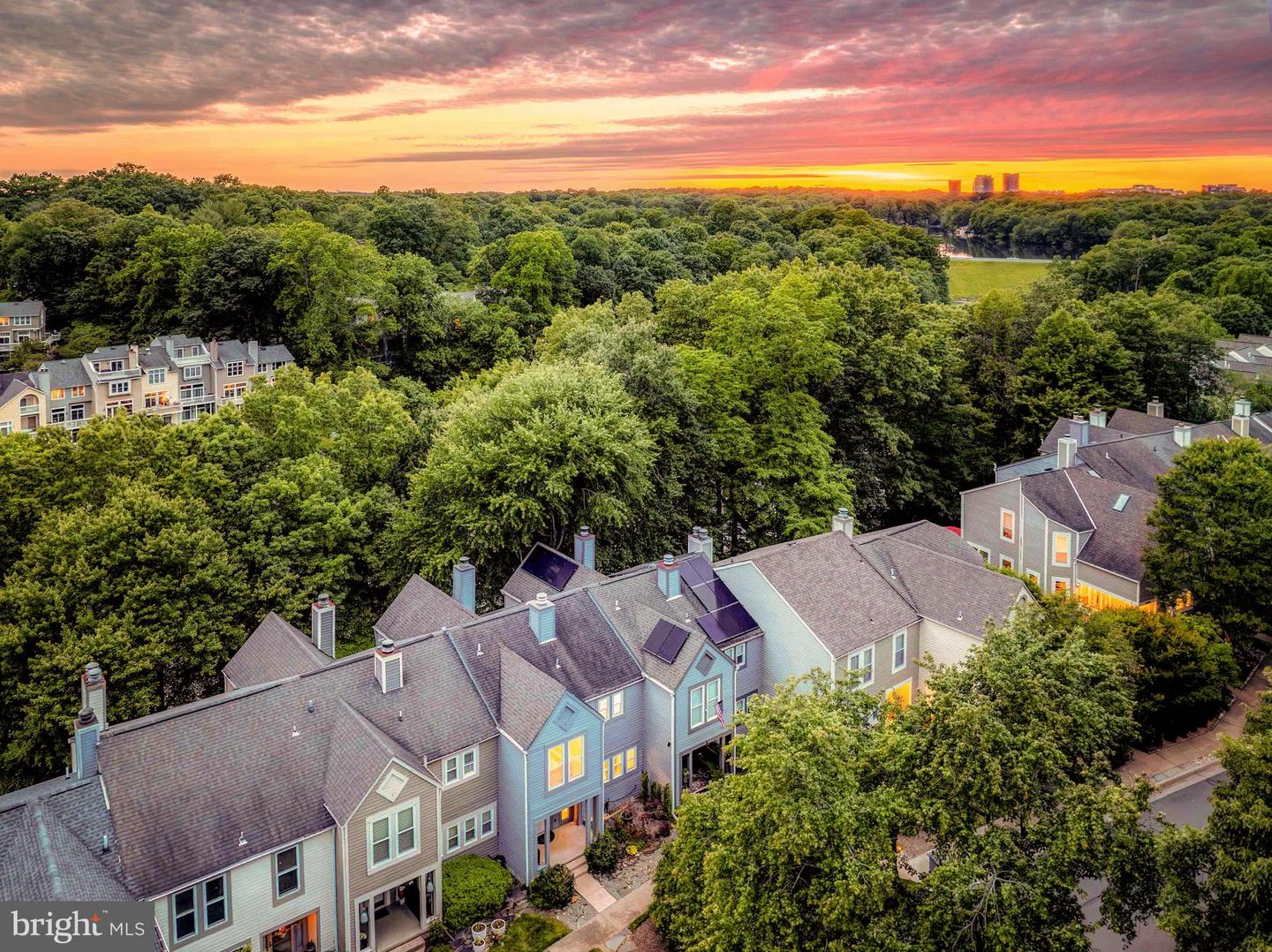 2066 LAKE AUDUBON CT, RESTON, Virginia 20191, 4 Bedrooms Bedrooms, ,3 BathroomsBathrooms,Residential,For sale,2066 LAKE AUDUBON CT,VAFX2245374 MLS # VAFX2245374