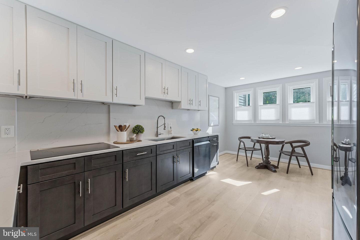 2066 LAKE AUDUBON CT, RESTON, Virginia 20191, 4 Bedrooms Bedrooms, ,3 BathroomsBathrooms,Residential,For sale,2066 LAKE AUDUBON CT,VAFX2245374 MLS # VAFX2245374
