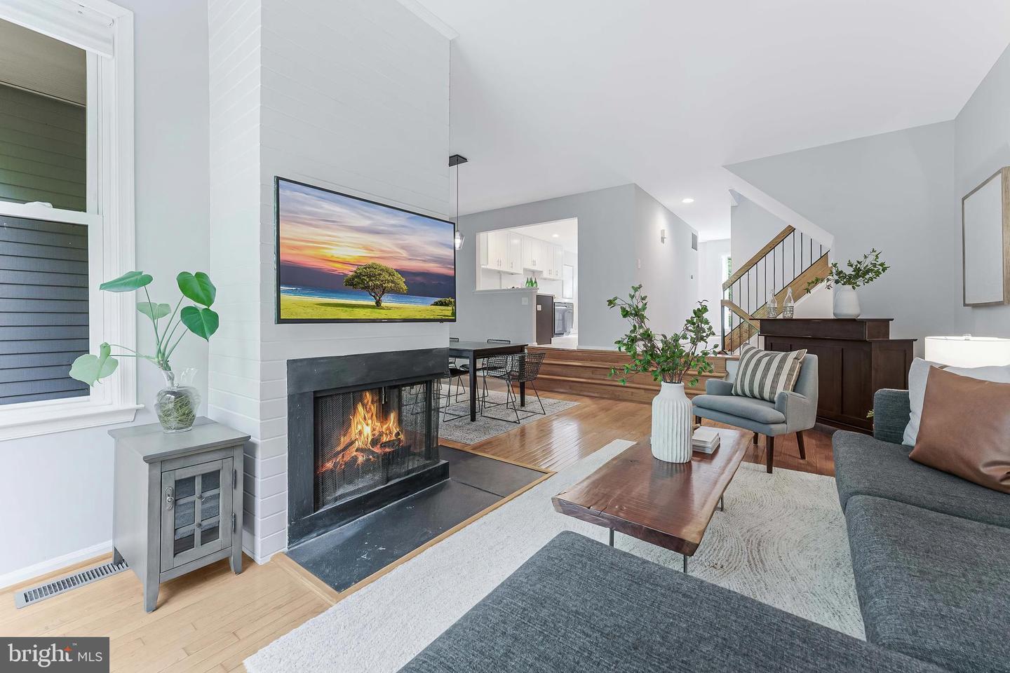 2066 LAKE AUDUBON CT, RESTON, Virginia 20191, 4 Bedrooms Bedrooms, ,3 BathroomsBathrooms,Residential,For sale,2066 LAKE AUDUBON CT,VAFX2245374 MLS # VAFX2245374
