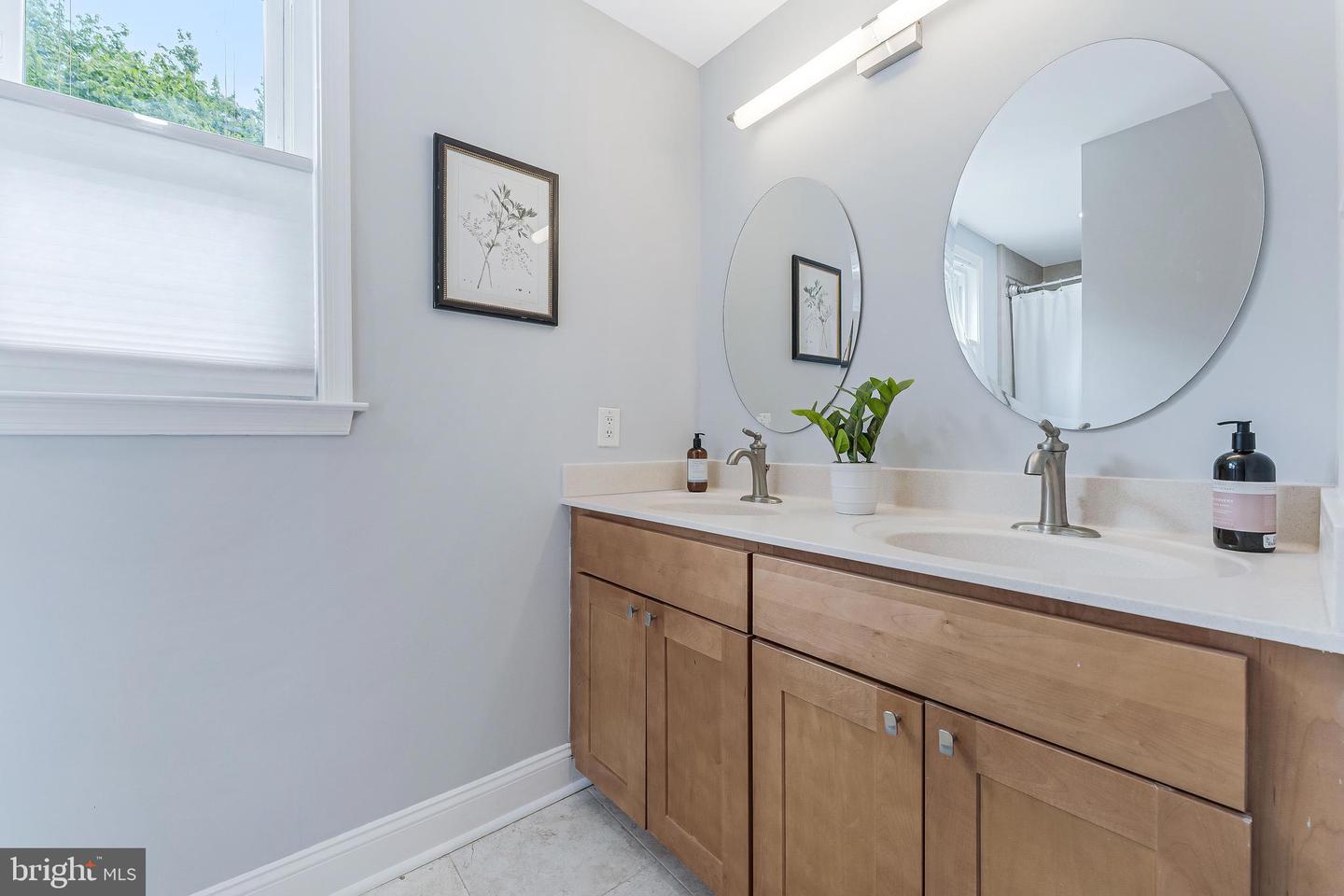 2066 LAKE AUDUBON CT, RESTON, Virginia 20191, 4 Bedrooms Bedrooms, ,3 BathroomsBathrooms,Residential,For sale,2066 LAKE AUDUBON CT,VAFX2245374 MLS # VAFX2245374