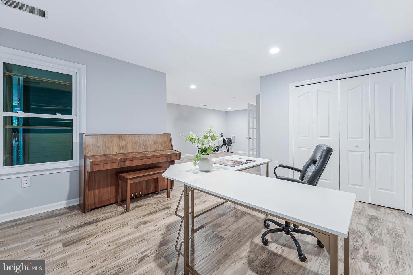 2066 LAKE AUDUBON CT, RESTON, Virginia 20191, 4 Bedrooms Bedrooms, ,3 BathroomsBathrooms,Residential,For sale,2066 LAKE AUDUBON CT,VAFX2245374 MLS # VAFX2245374