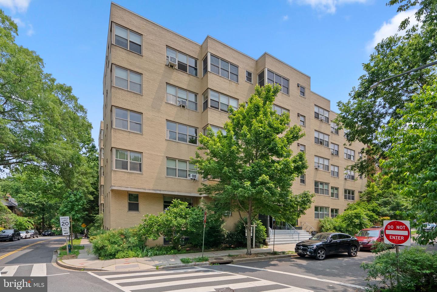 3025 ONTARIO RD NW #108, WASHINGTON, District Of Columbia 20009, 1 Bedroom Bedrooms, ,1 BathroomBathrooms,Residential,For sale,3025 ONTARIO RD NW #108,DCDC2204128 MLS # DCDC2204128