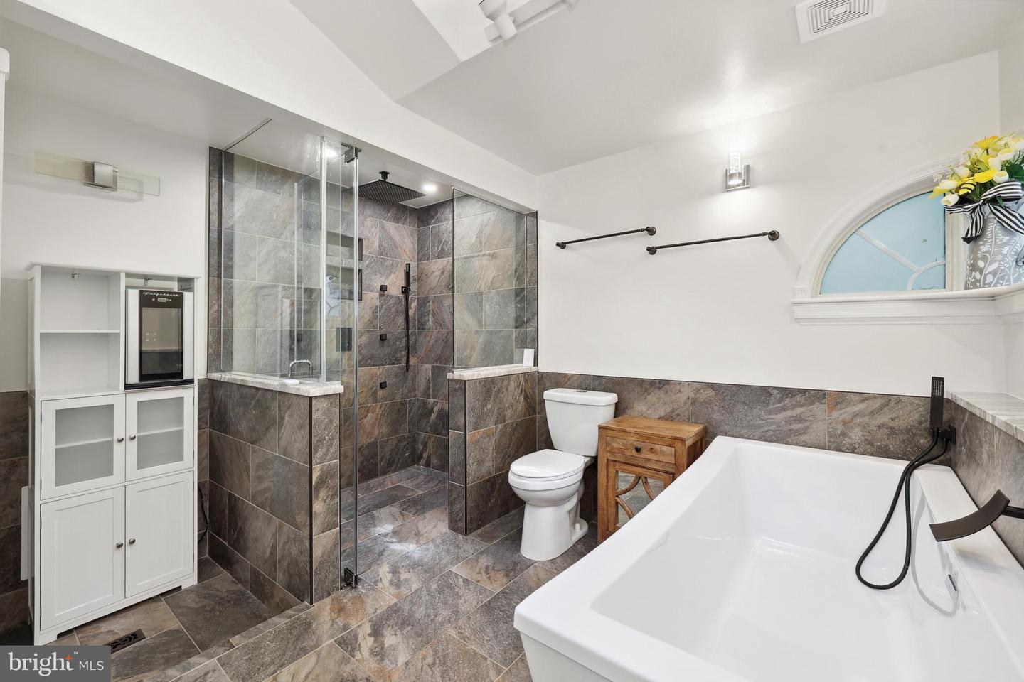 8328 RIVER RD, FREDERICKSBURG, Virginia 22407, 4 Bedrooms Bedrooms, ,3 BathroomsBathrooms,Residential,For sale,8328 RIVER RD,VASP2033706 MLS # VASP2033706