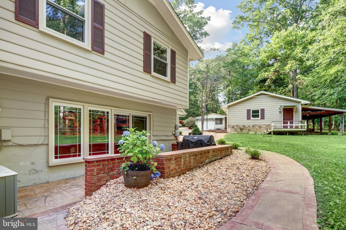 8328 RIVER RD, FREDERICKSBURG, Virginia 22407, 4 Bedrooms Bedrooms, ,3 BathroomsBathrooms,Residential,For sale,8328 RIVER RD,VASP2033706 MLS # VASP2033706