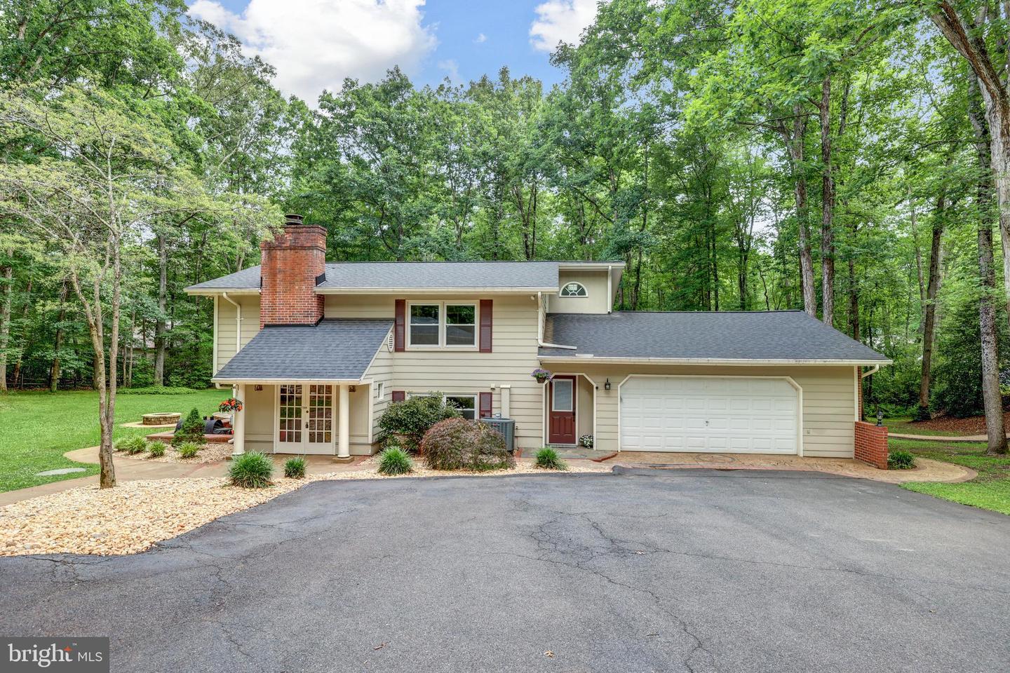 8328 RIVER RD, FREDERICKSBURG, Virginia 22407, 4 Bedrooms Bedrooms, ,3 BathroomsBathrooms,Residential,For sale,8328 RIVER RD,VASP2033706 MLS # VASP2033706