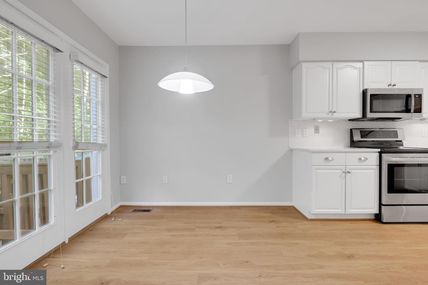 7267 OLDE LANTERN WAY, SPRINGFIELD, Virginia 22152, 3 Bedrooms Bedrooms, ,3 BathroomsBathrooms,Residential,For sale,7267 OLDE LANTERN WAY,VAFX2245908 MLS # VAFX2245908