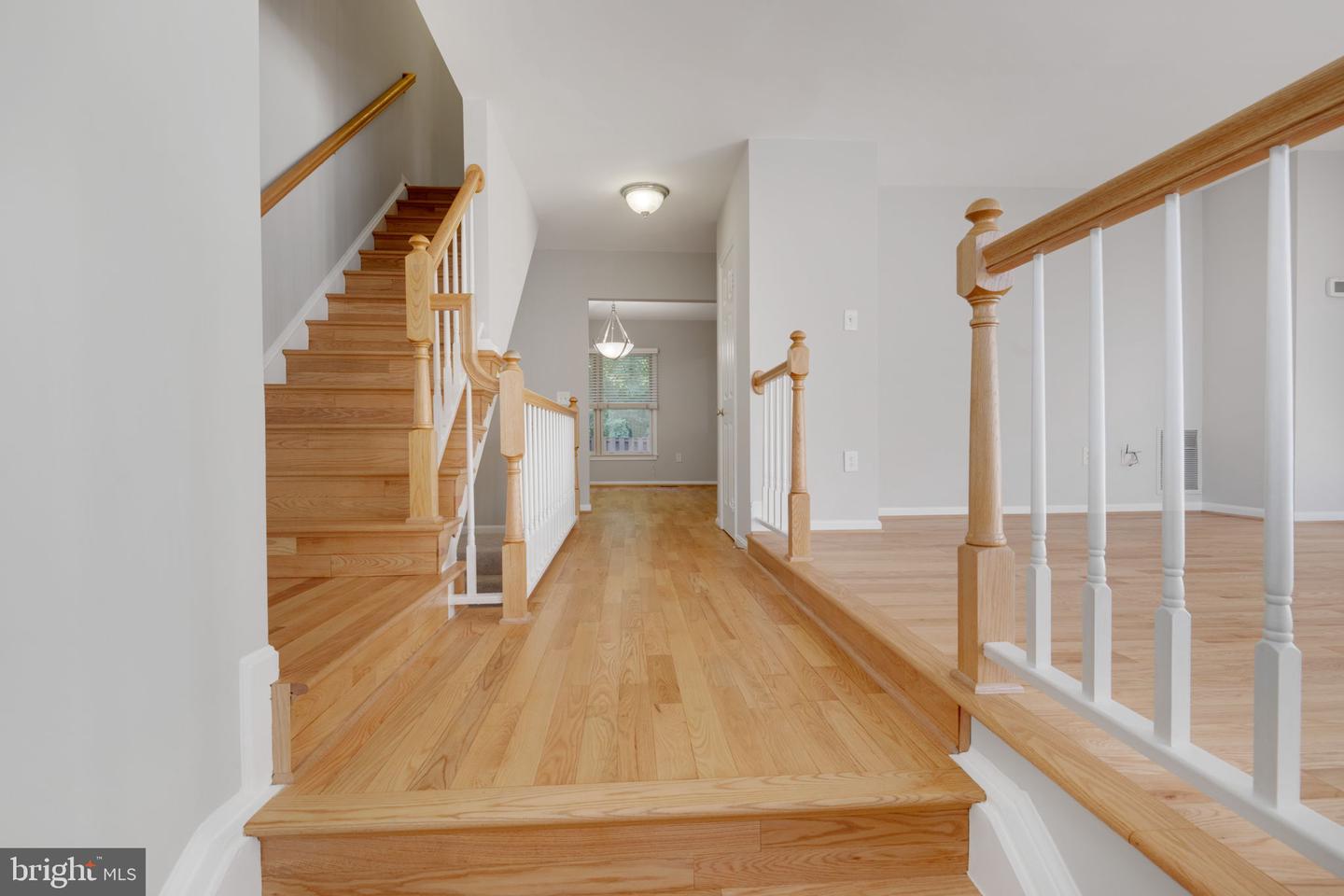 7267 OLDE LANTERN WAY, SPRINGFIELD, Virginia 22152, 3 Bedrooms Bedrooms, ,3 BathroomsBathrooms,Residential,For sale,7267 OLDE LANTERN WAY,VAFX2245908 MLS # VAFX2245908