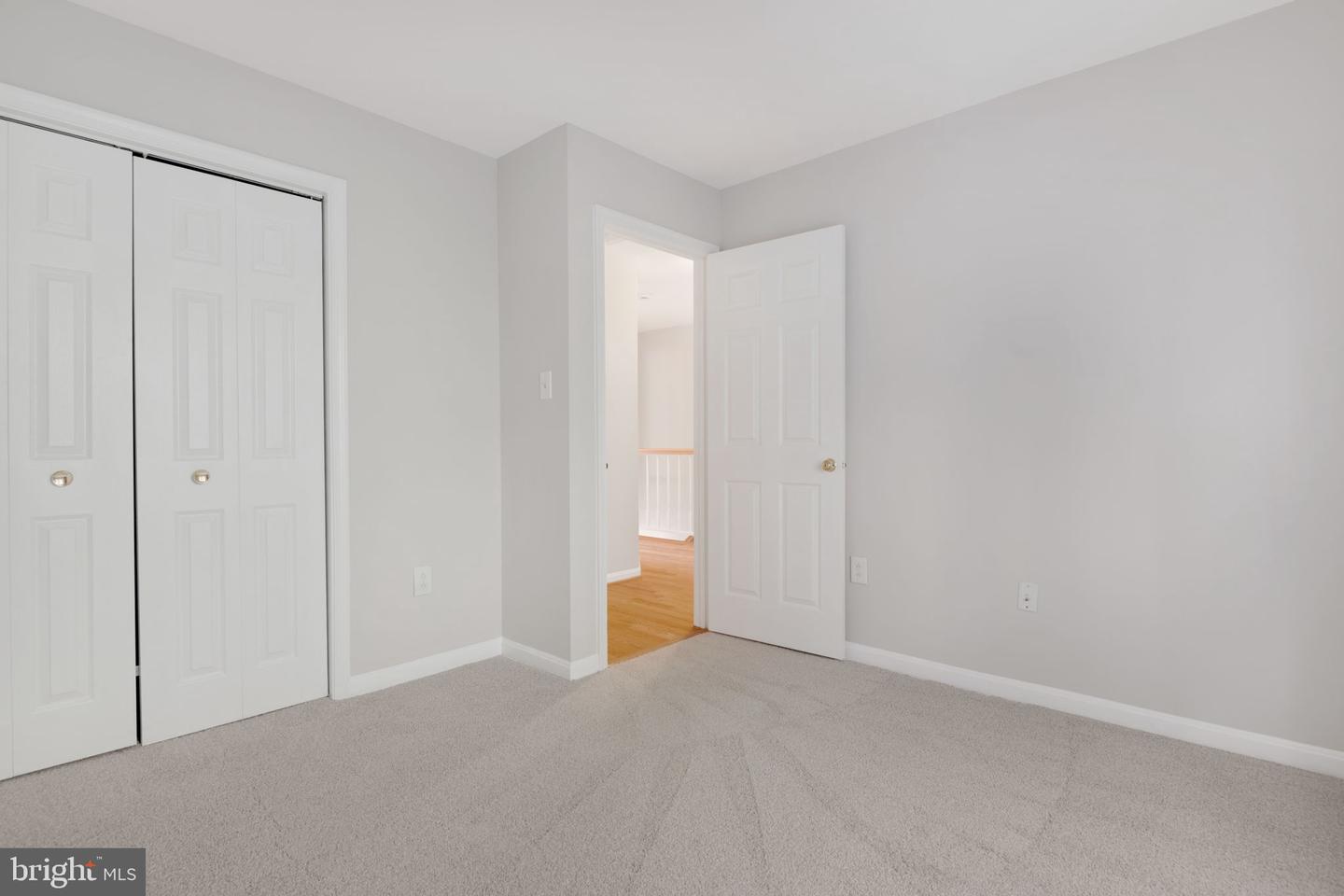 7267 OLDE LANTERN WAY, SPRINGFIELD, Virginia 22152, 3 Bedrooms Bedrooms, ,3 BathroomsBathrooms,Residential,For sale,7267 OLDE LANTERN WAY,VAFX2245908 MLS # VAFX2245908