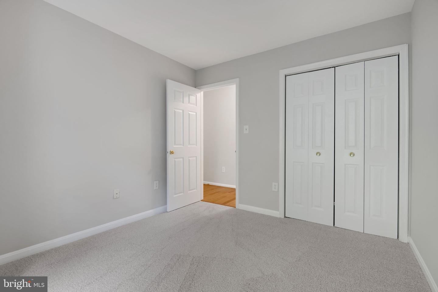7267 OLDE LANTERN WAY, SPRINGFIELD, Virginia 22152, 3 Bedrooms Bedrooms, ,3 BathroomsBathrooms,Residential,For sale,7267 OLDE LANTERN WAY,VAFX2245908 MLS # VAFX2245908