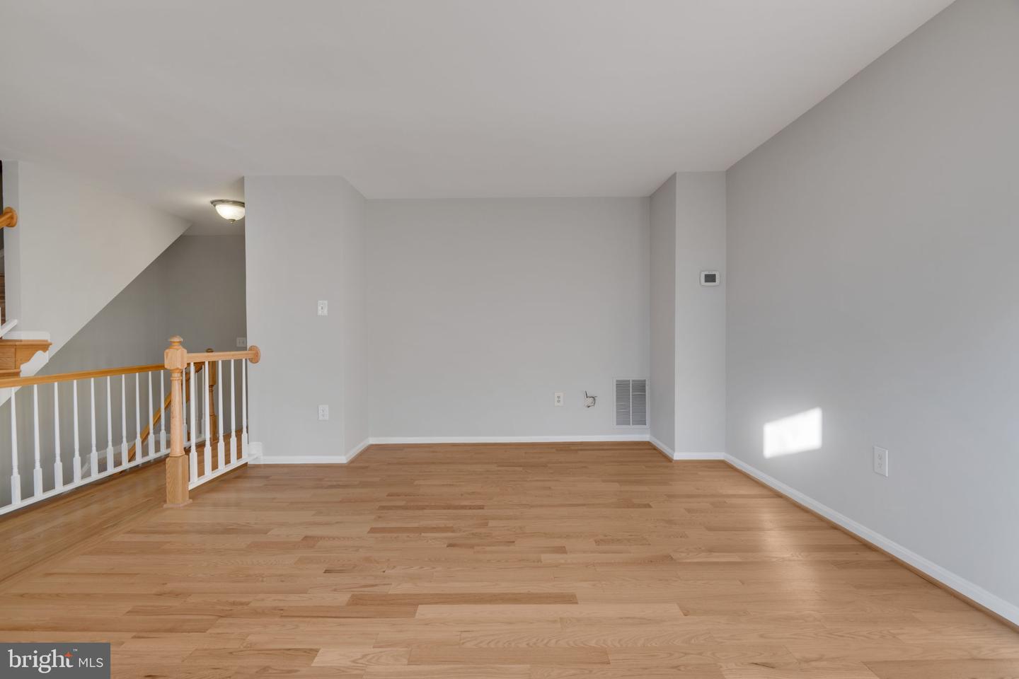 7267 OLDE LANTERN WAY, SPRINGFIELD, Virginia 22152, 3 Bedrooms Bedrooms, ,3 BathroomsBathrooms,Residential,For sale,7267 OLDE LANTERN WAY,VAFX2245908 MLS # VAFX2245908