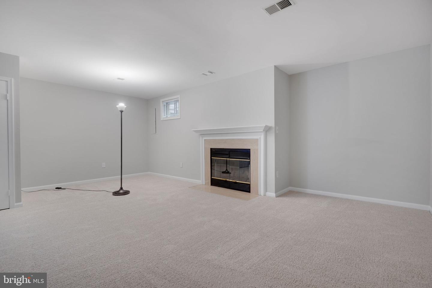 7267 OLDE LANTERN WAY, SPRINGFIELD, Virginia 22152, 3 Bedrooms Bedrooms, ,3 BathroomsBathrooms,Residential,For sale,7267 OLDE LANTERN WAY,VAFX2245908 MLS # VAFX2245908